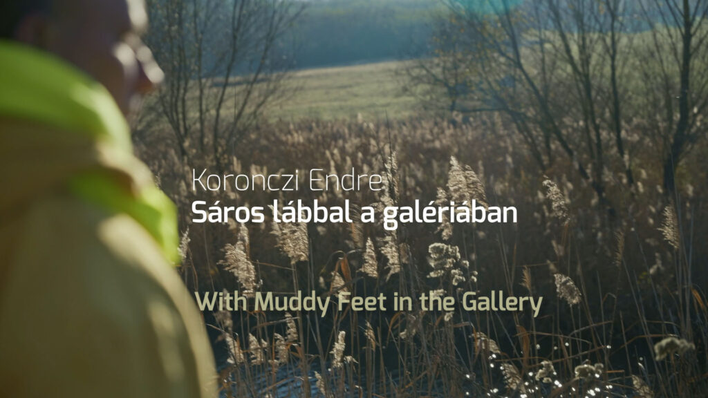Sáros lábbal a galériában